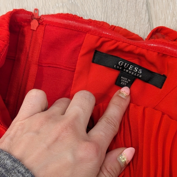 Red Strapless Sweetheart Chiffon Top - Picture 4 of 5